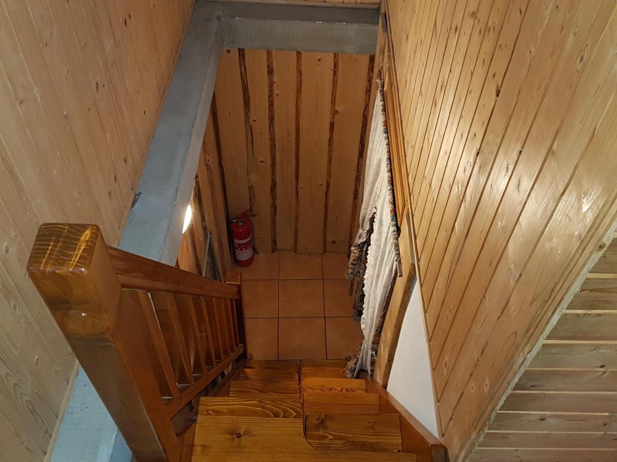 Chata pod skalou Valaská Exteriér fotografie