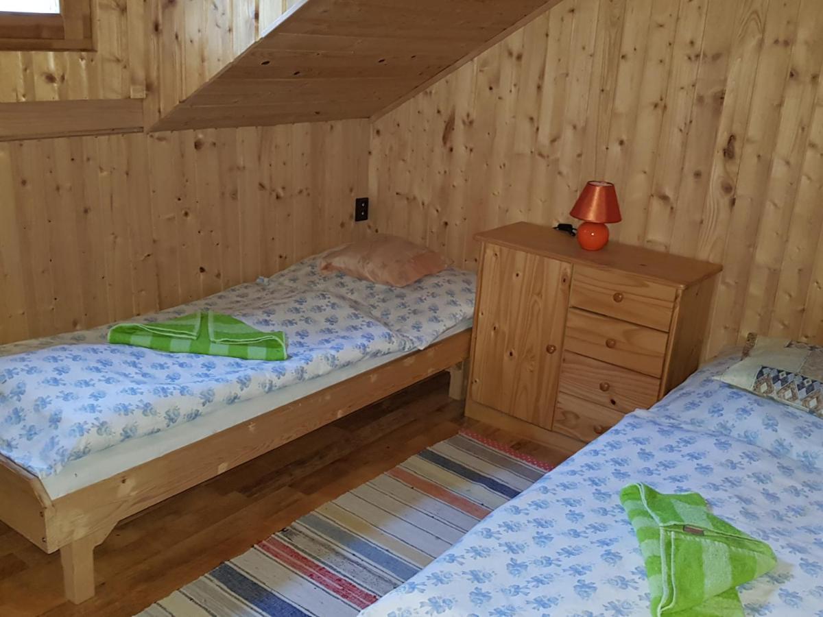 Chata pod skalou Valaská Exteriér fotografie