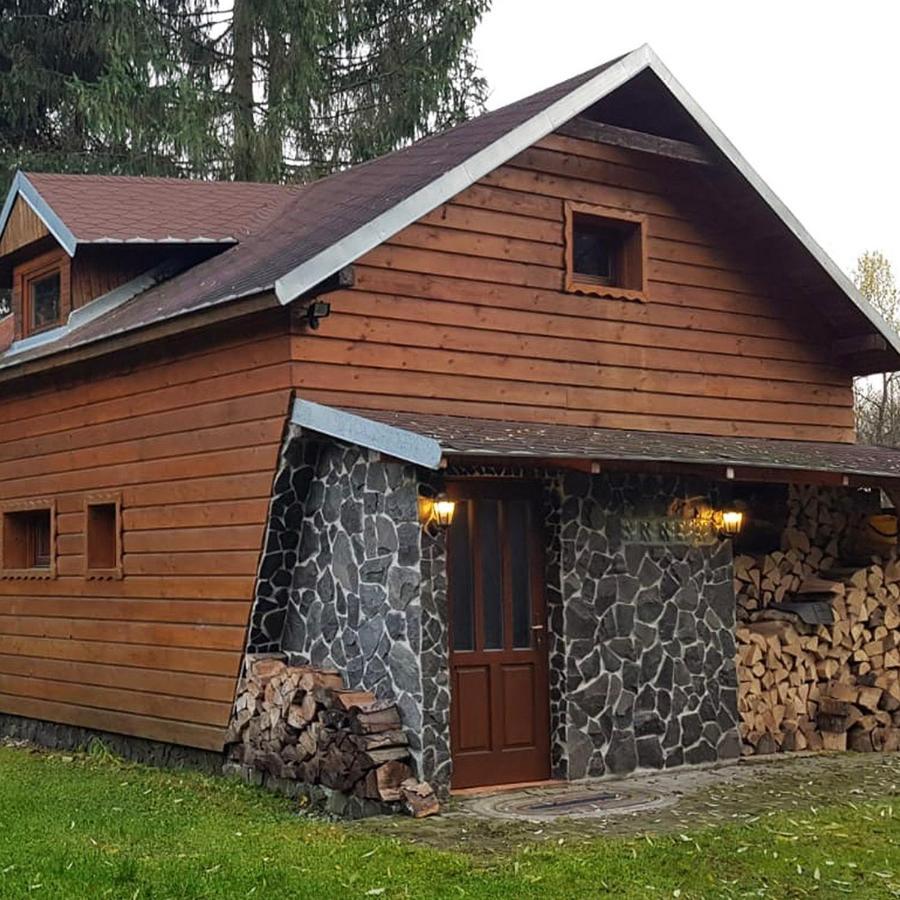 Chata pod skalou Valaská Exteriér fotografie